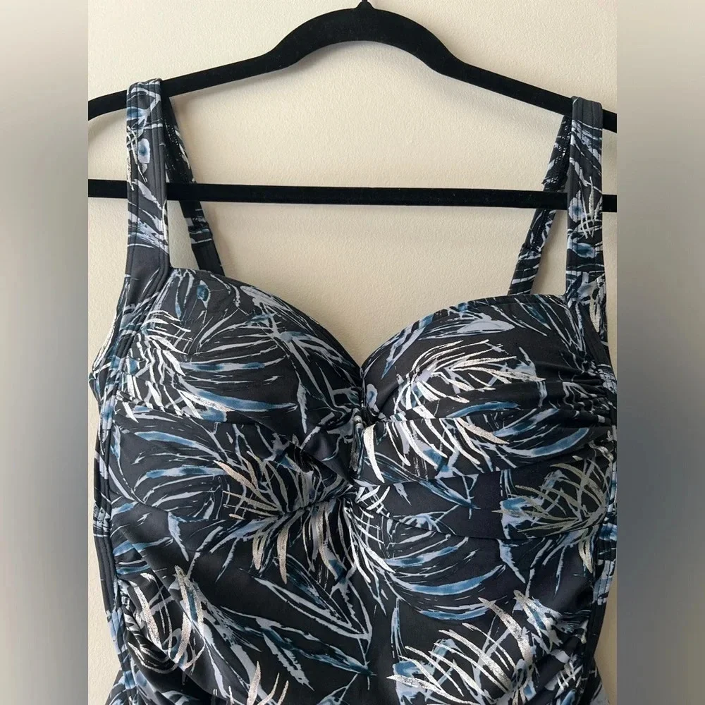 Niptuck Swim size 10 one piece swimsuit